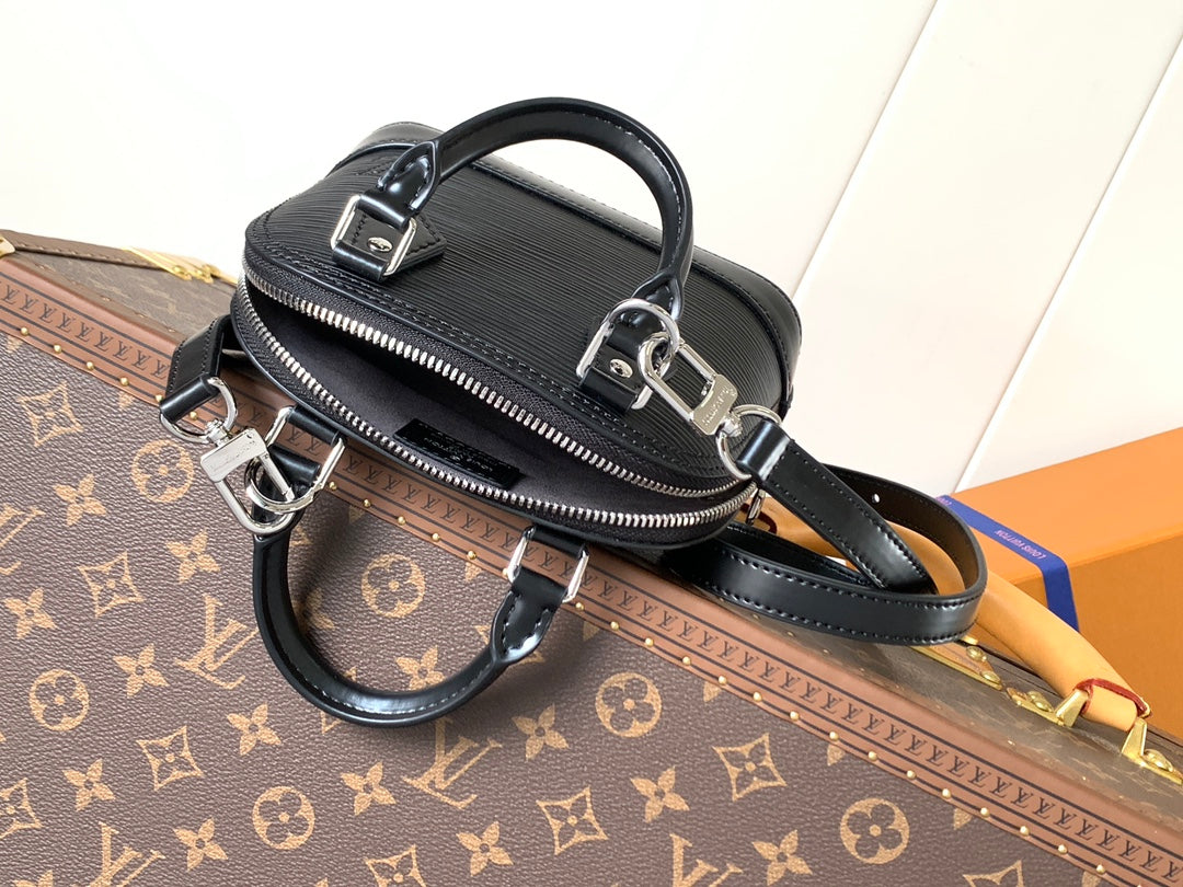Dome Bag Nano M81945