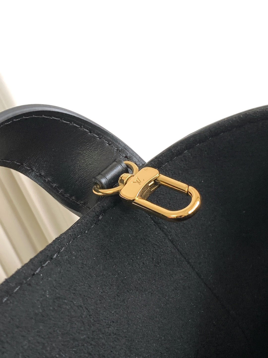 Bucket Bag GM M13044