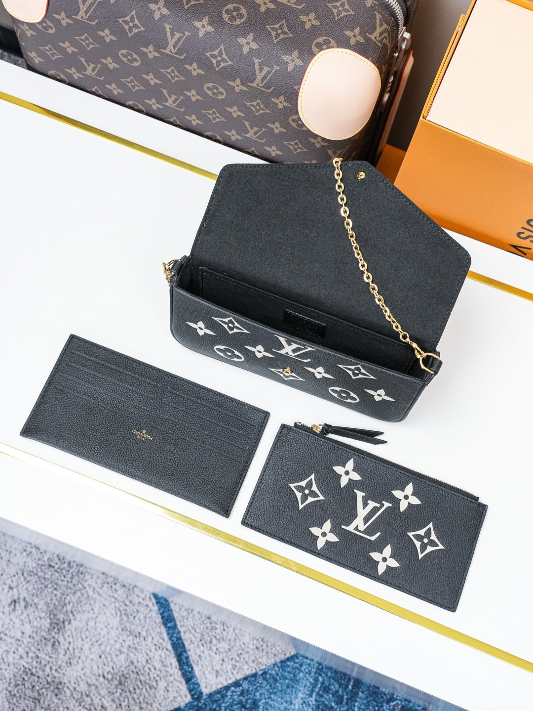 Wallet On Chain M82479