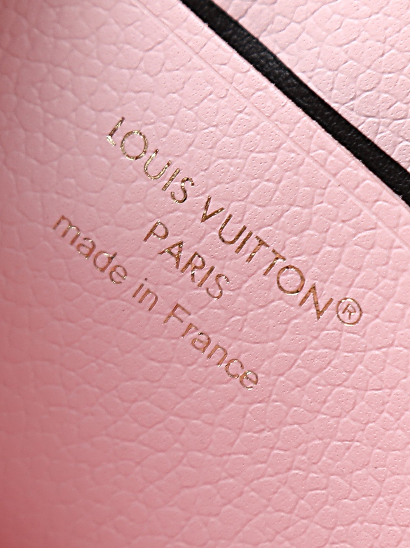 Compact Coin Purse - M28986