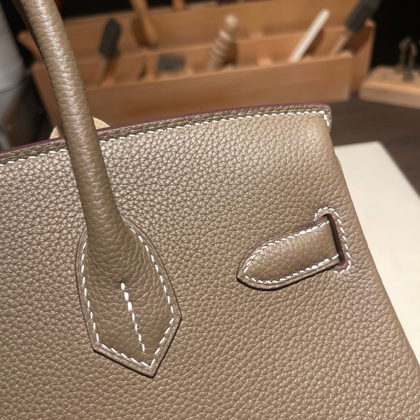 Handmade etoupe Togo leather top handle bag 30cm detail view 7