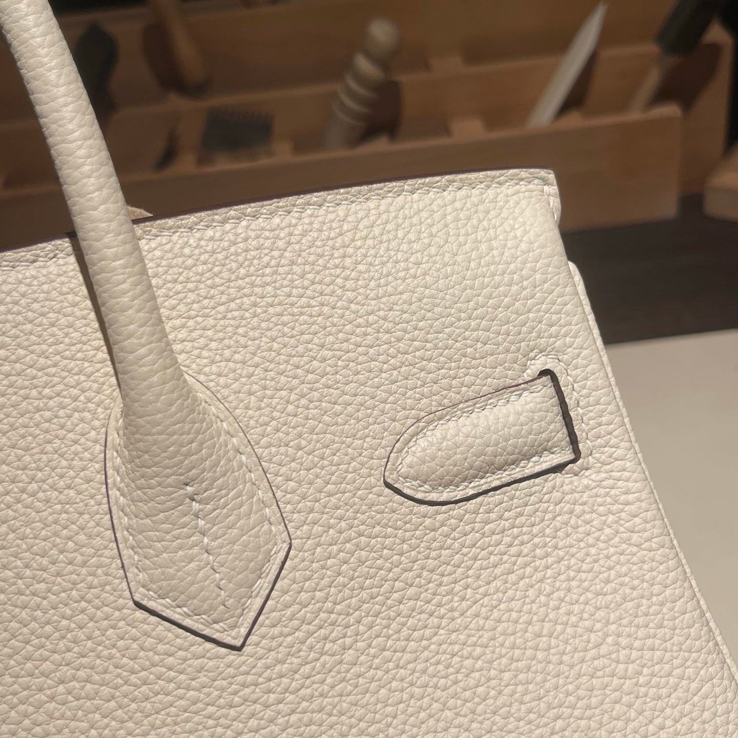 Handmade Cream White Togo leather top handle bag with gold hardware 30cm detail view 8