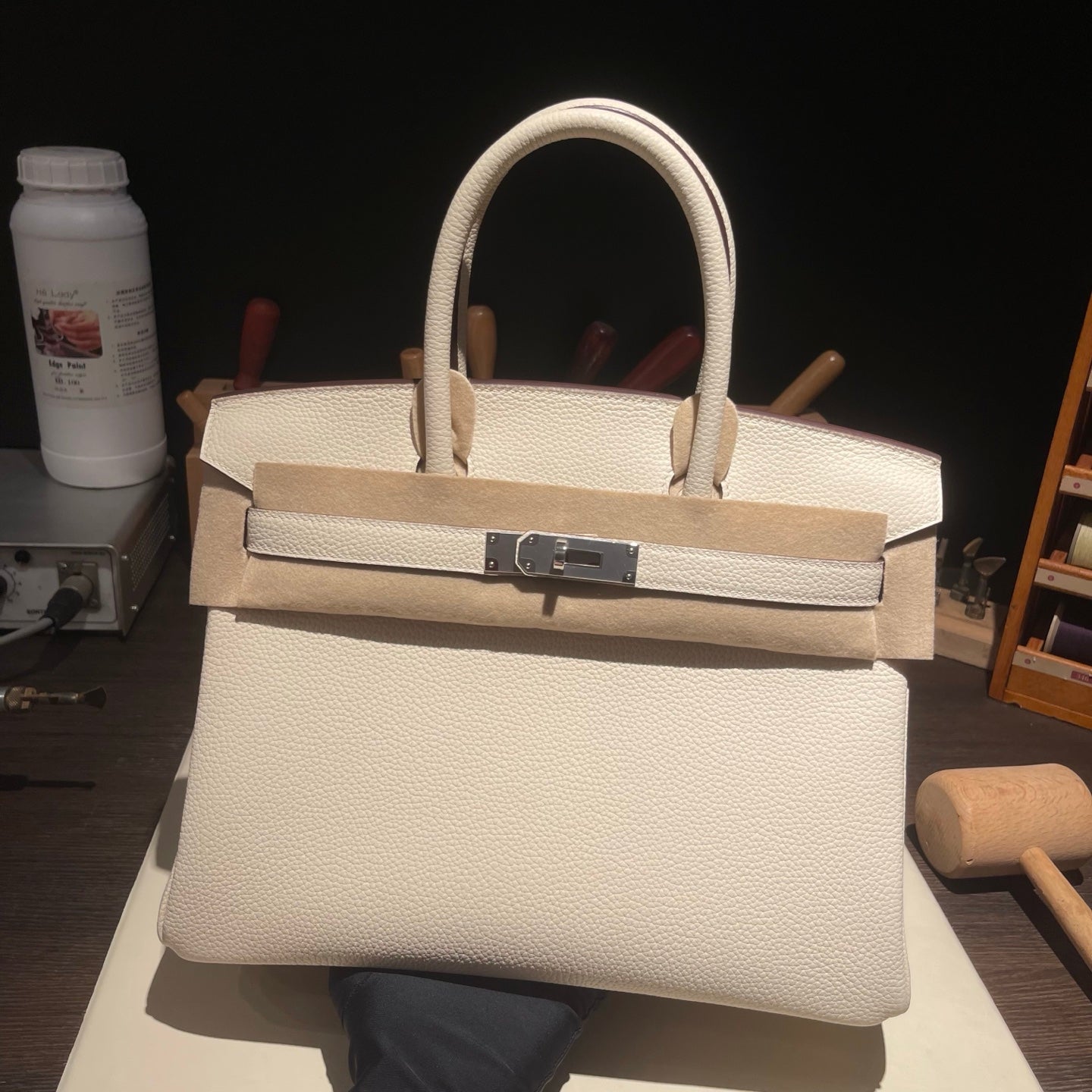 Handmade Cream White Togo leather top handle bag with silver hardware 30cm detail view 2