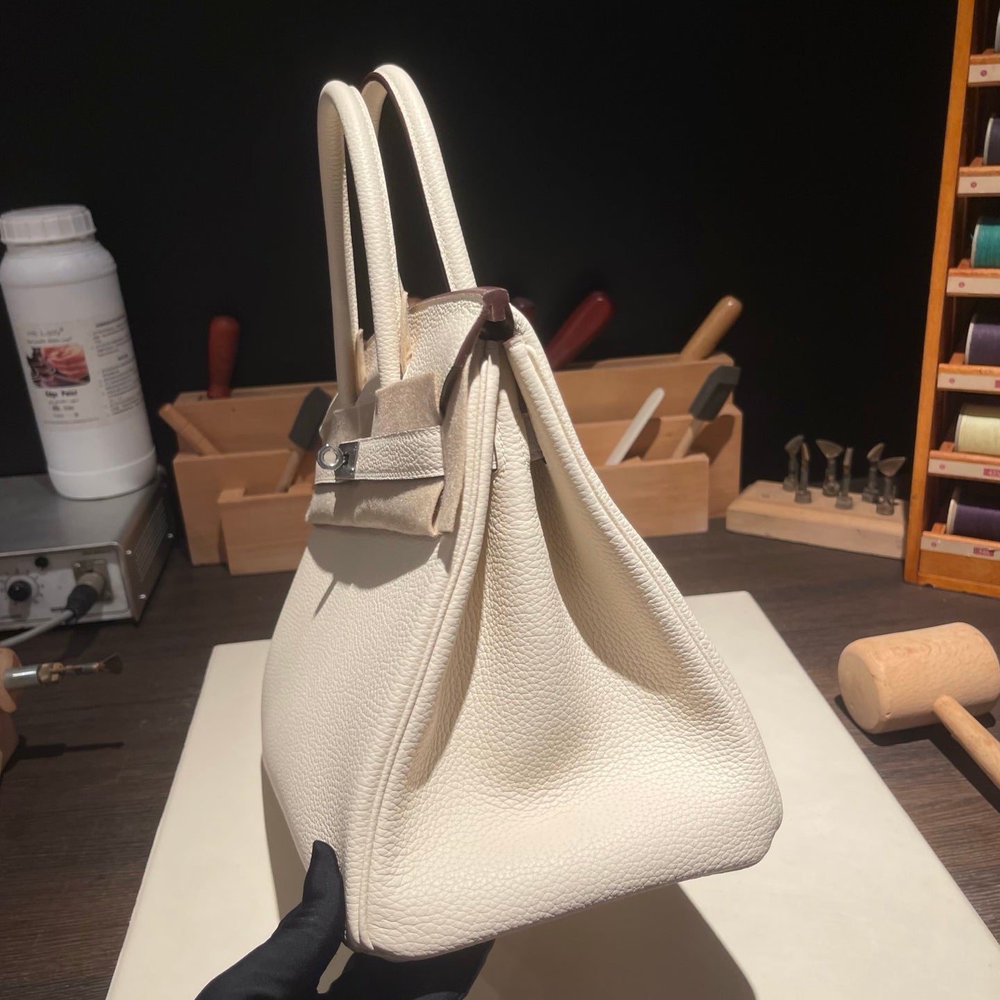 Handmade Cream White Togo leather top handle bag with silver hardware 30cm detail view 5