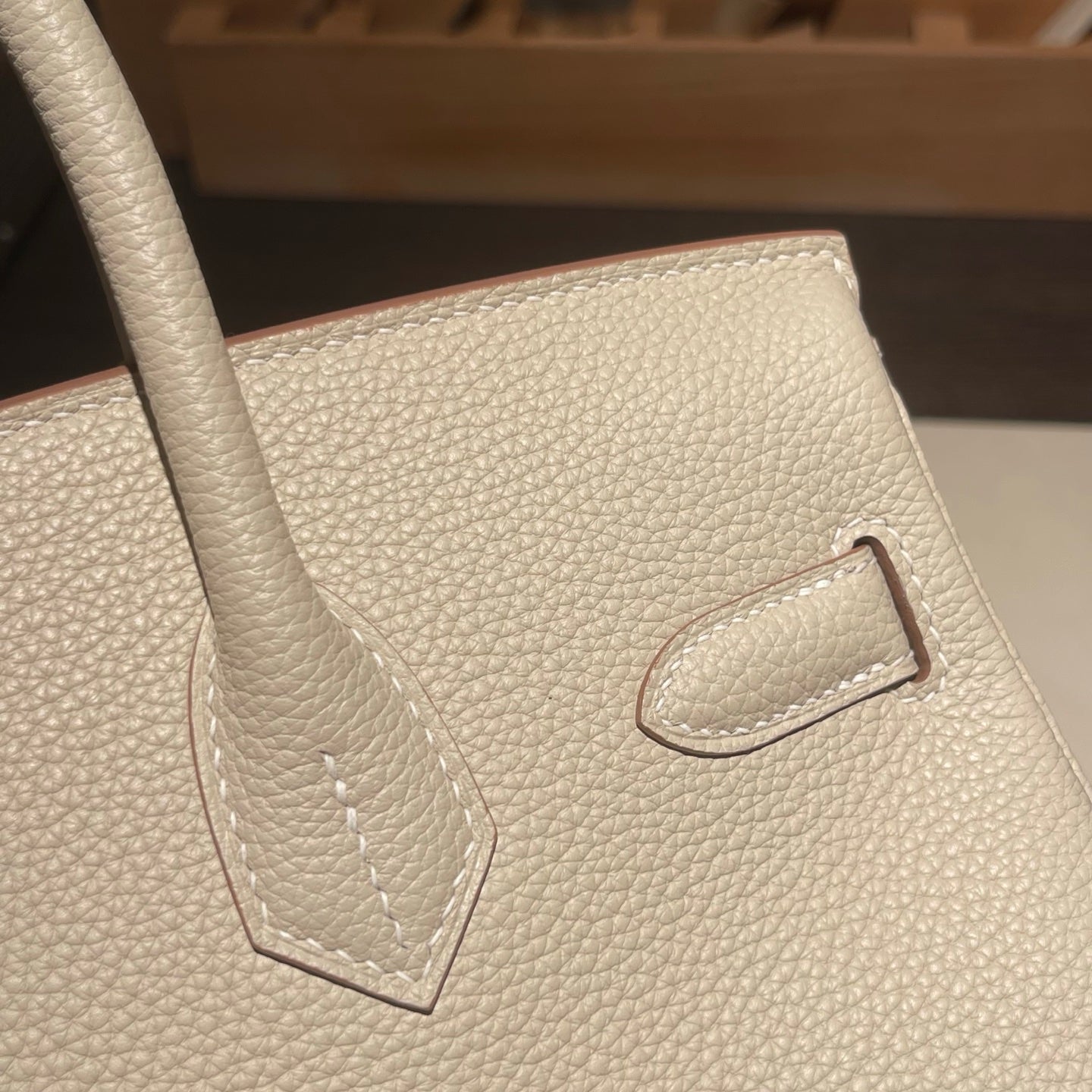 Handmade Milkshake White Togo leather top handle bag with gold hardware 30cm detail view 7