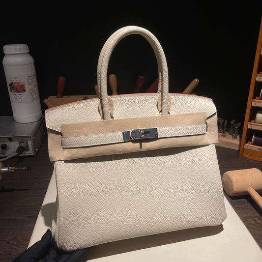 Handmade Milkshake White Togo leather top handle bag with silver hardware 30cm detail view 1