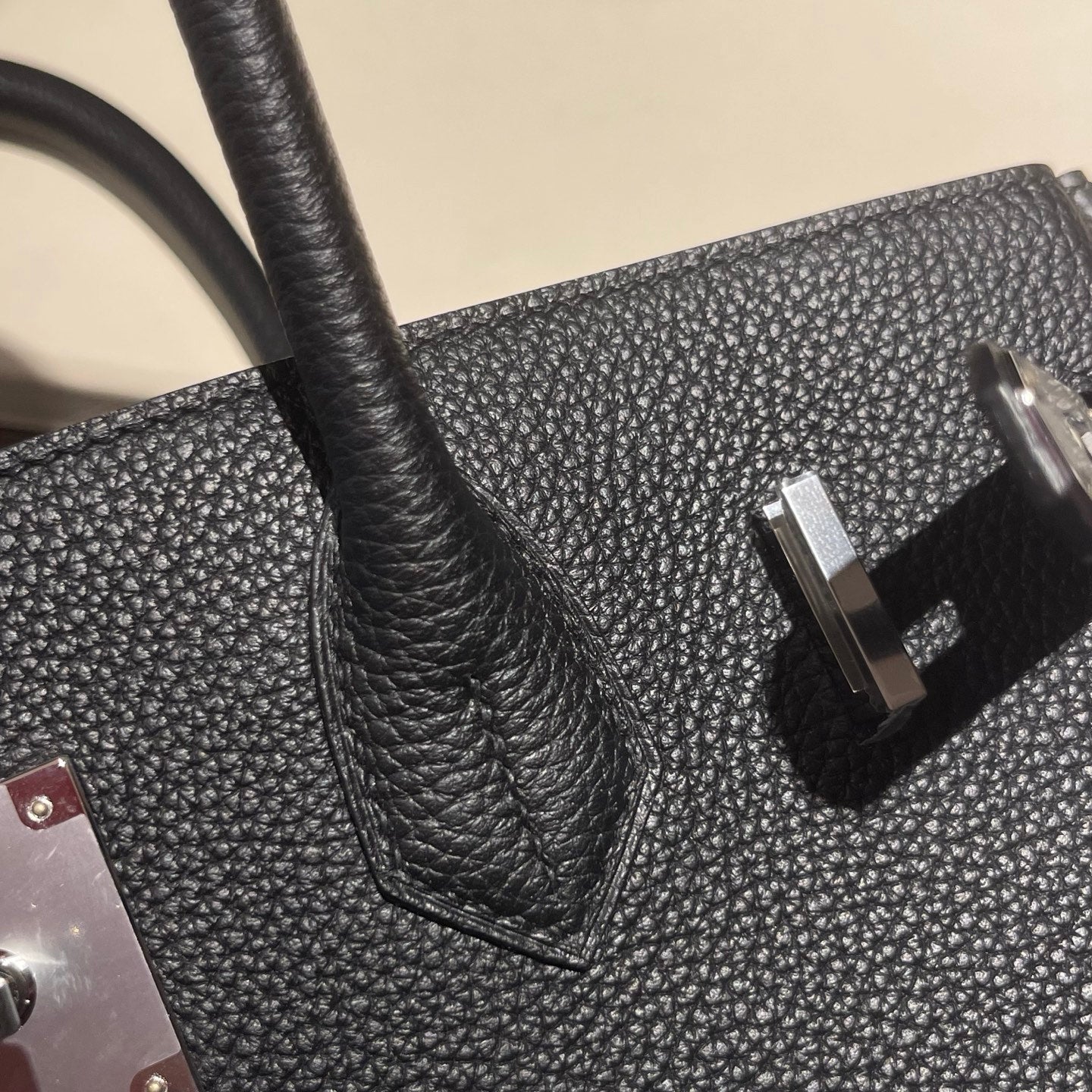 Black Togo leather bag handle and silver hardware detail