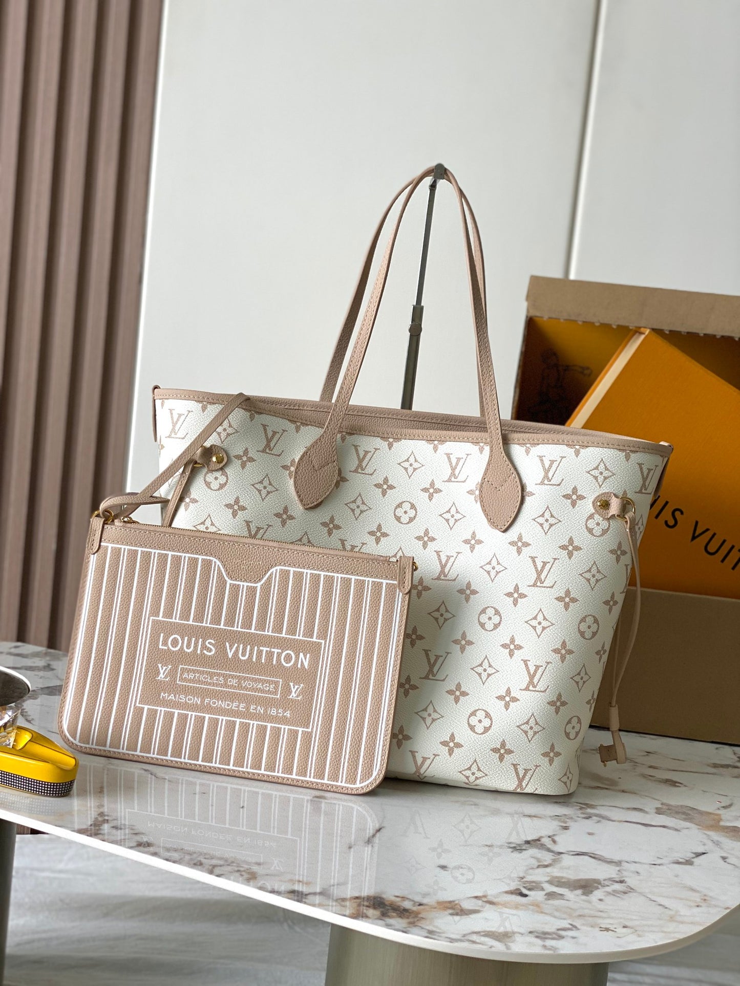 Large Tote Bag MM Inside Out - M25665