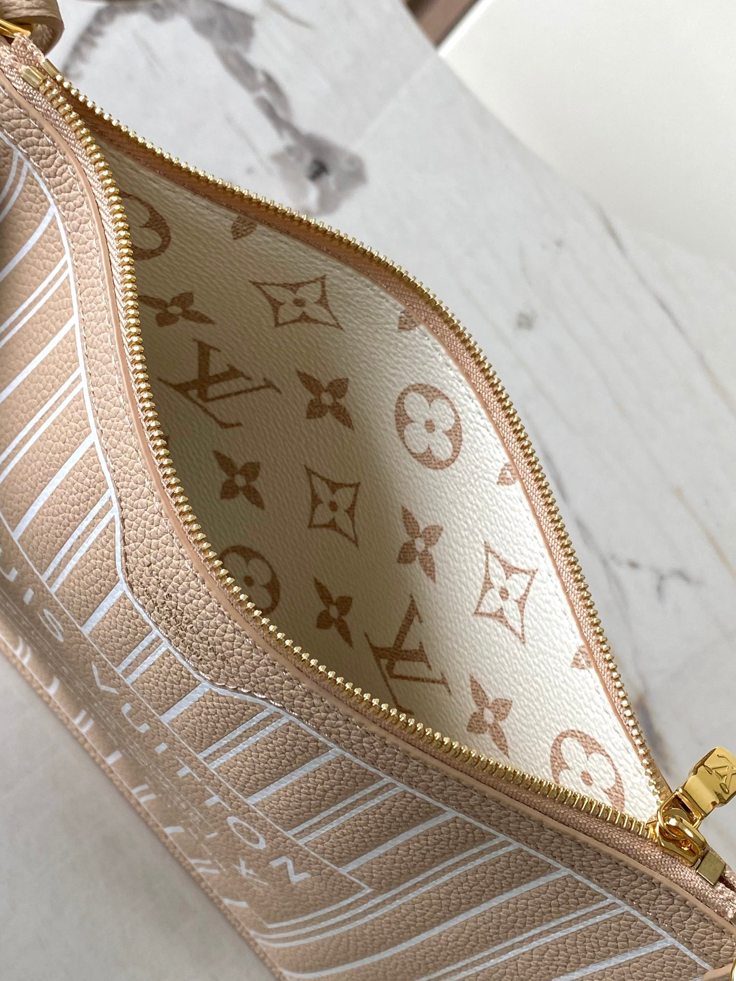 Large Tote Bag MM Inside Out - M25665
