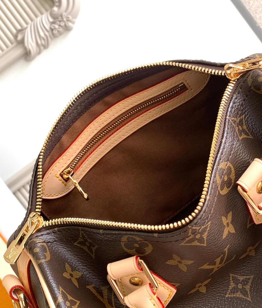 Boston Bag M46977