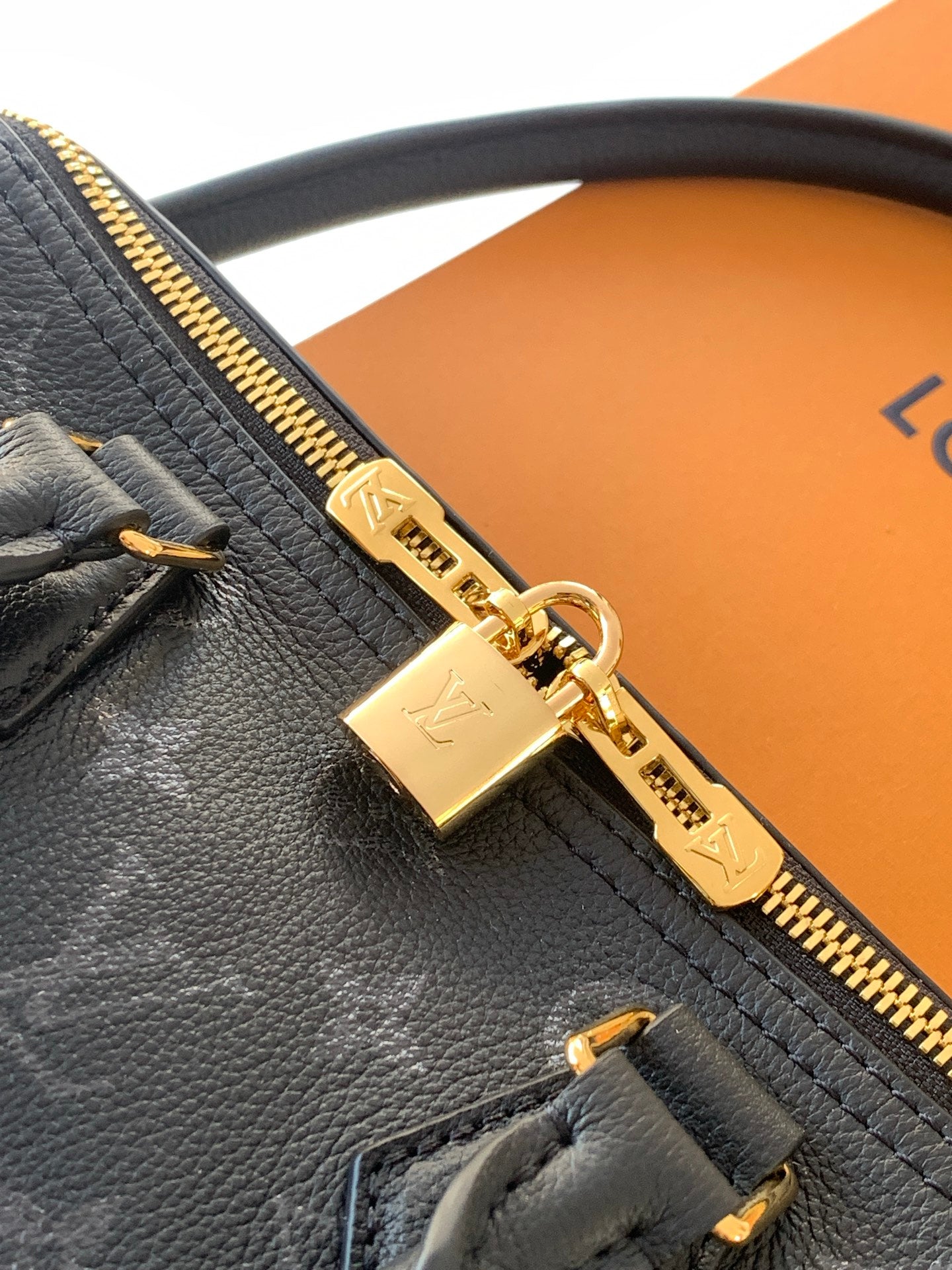 Boston Bag M26486
