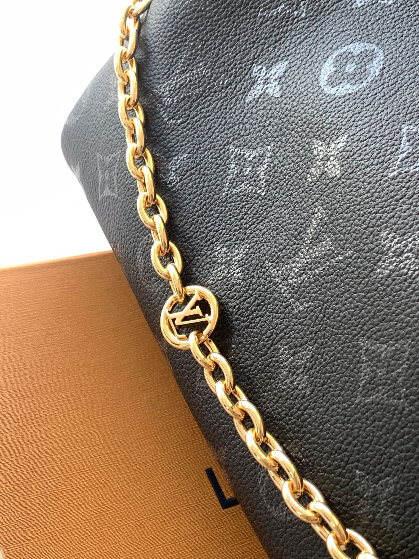 Boston Bag M26486