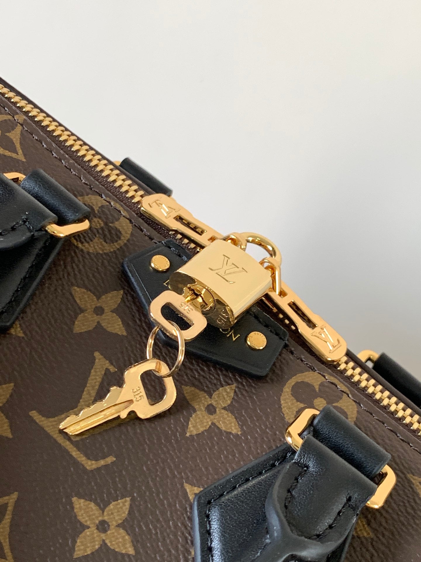 Boston Bag M26181