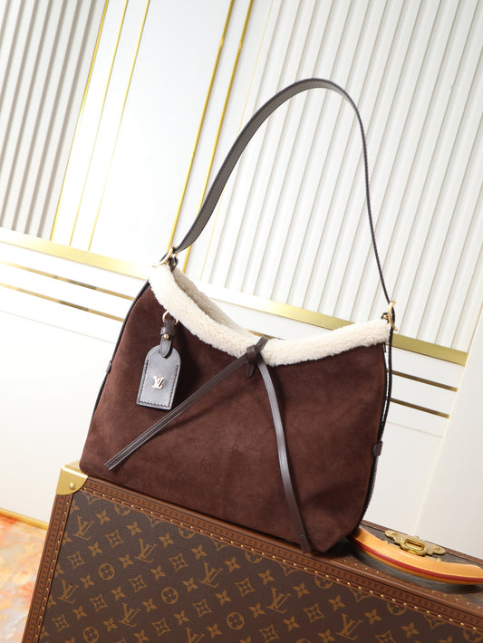 Everyday Shoulder Bag PM - Chocolate Brown