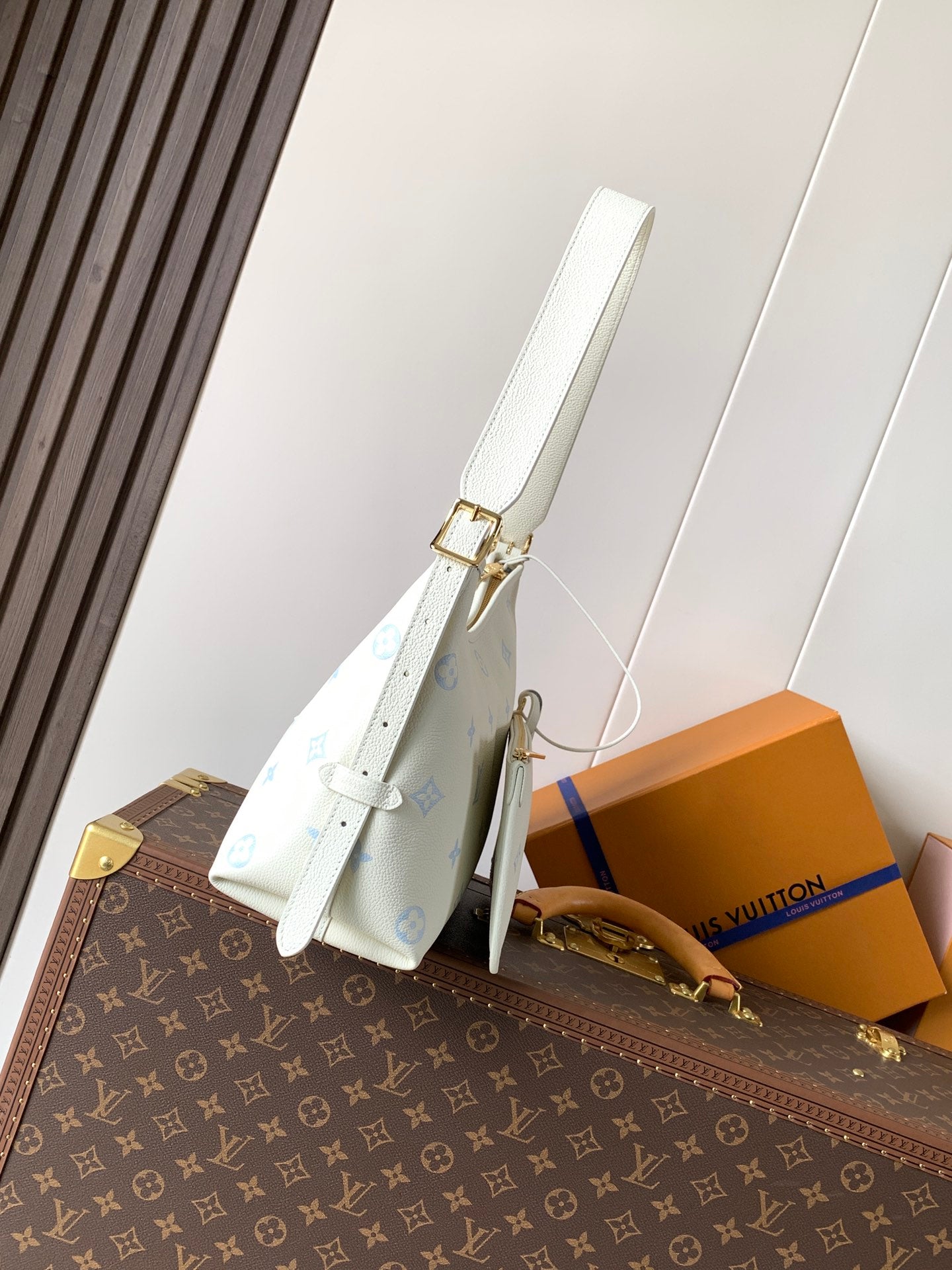 Everyday Shoulder Bag PM - Milky