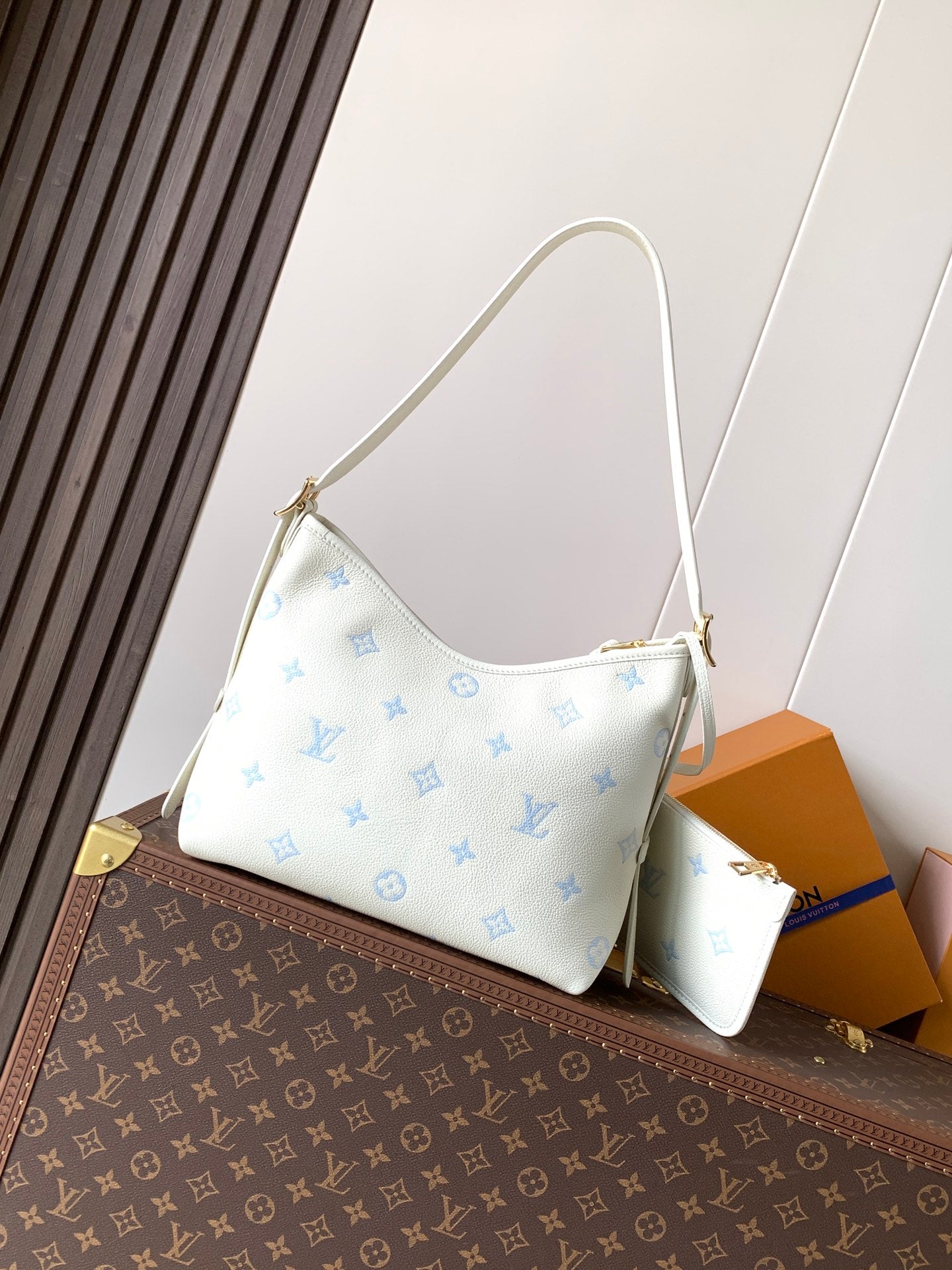 Everyday Shoulder Bag PM - Milky