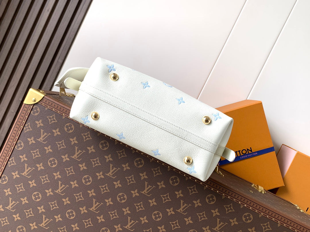 Everyday Shoulder Bag PM - Milky