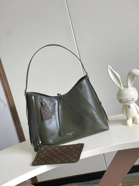 Everyday Shoulder Bag Vibe MM - Dark Kaki