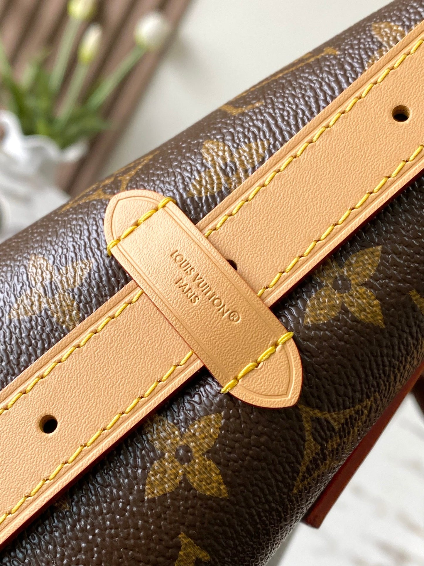 Everyday Shoulder Bag East West
