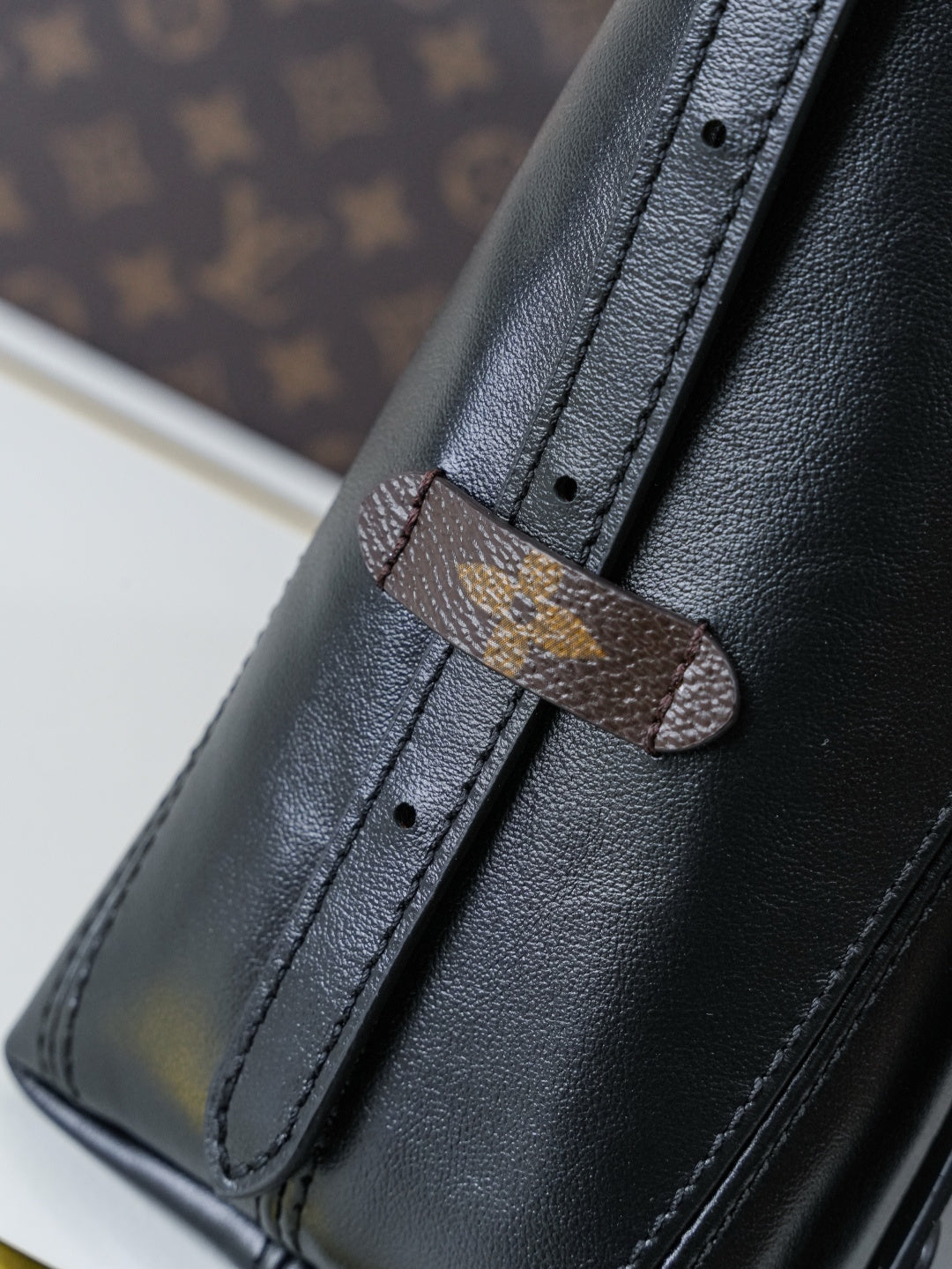 Everyday Shoulder Bag East West - Black