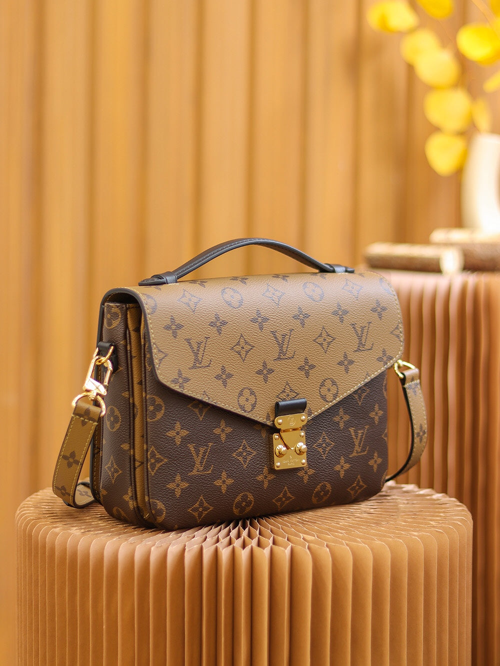 Compact Crossbody Satchel M44876
