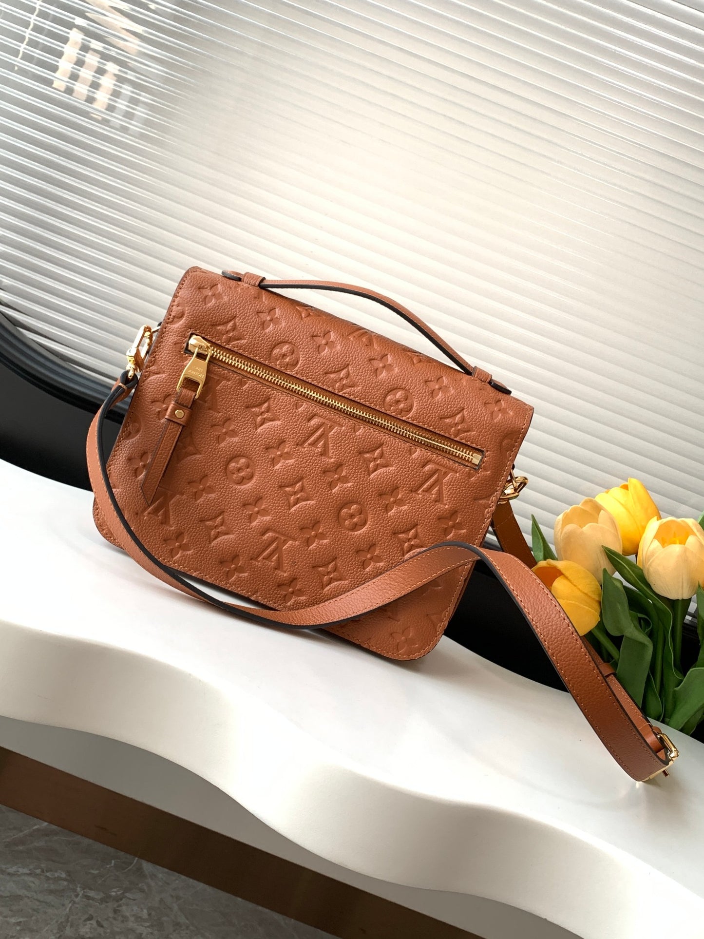 Compact Crossbody Satchel M12711