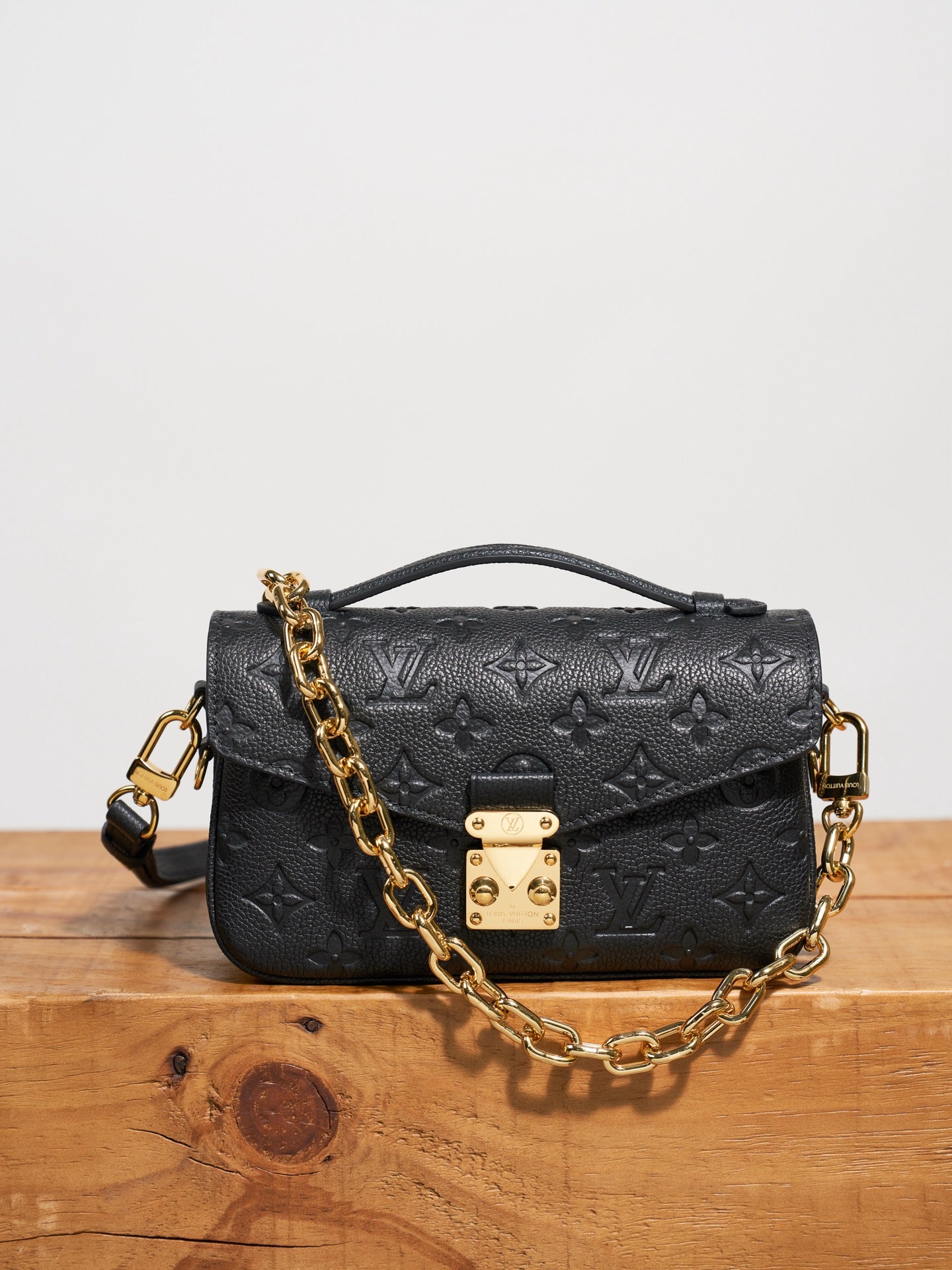 Compact Crossbody Satchel East West M46595