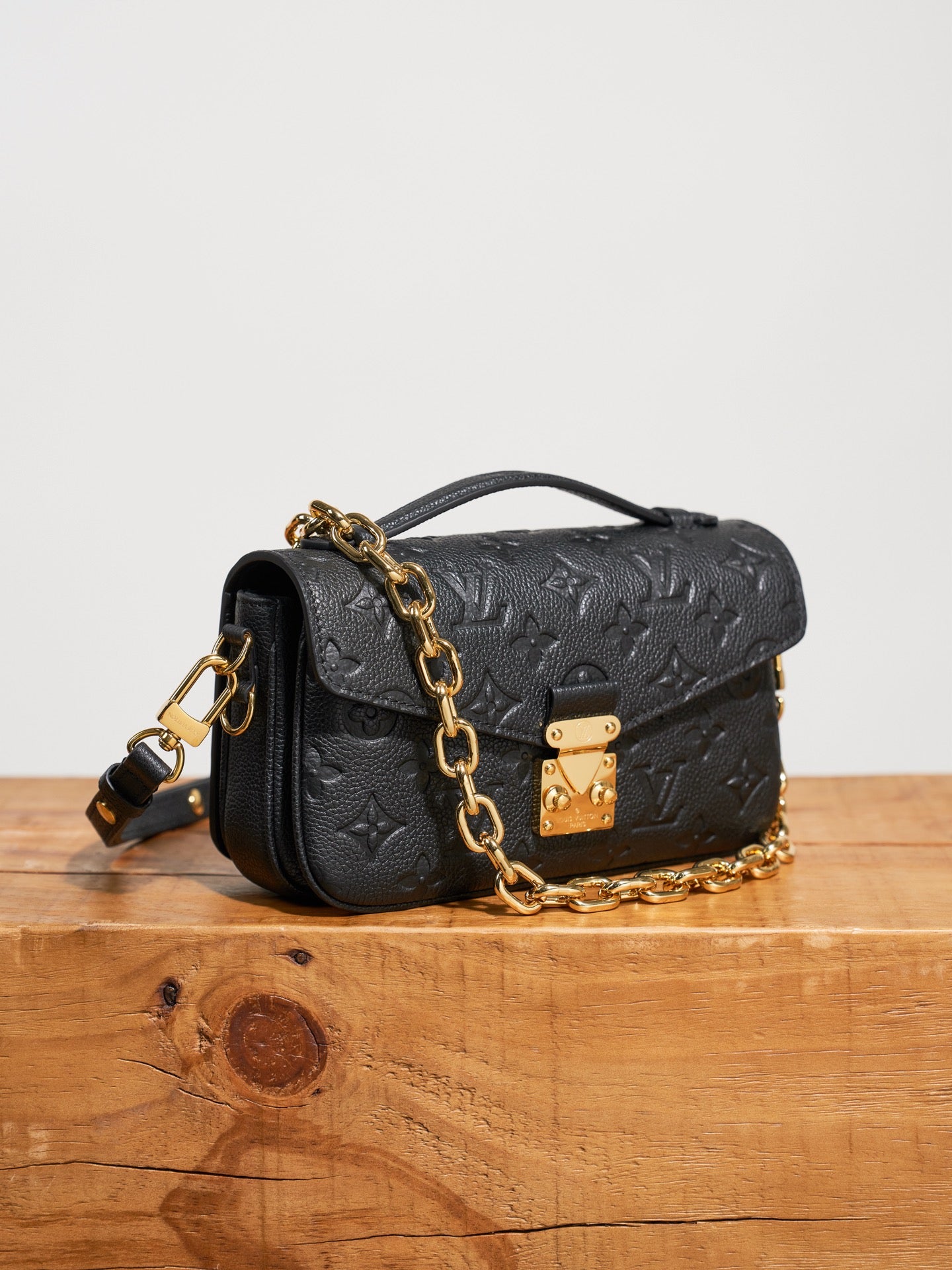 Compact Crossbody Satchel East West M46595