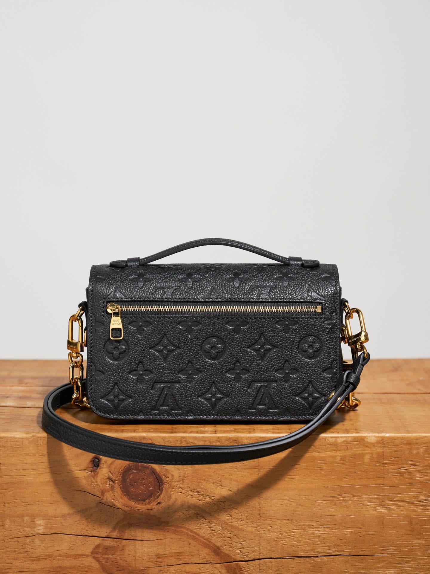 Compact Crossbody Satchel East West M46595