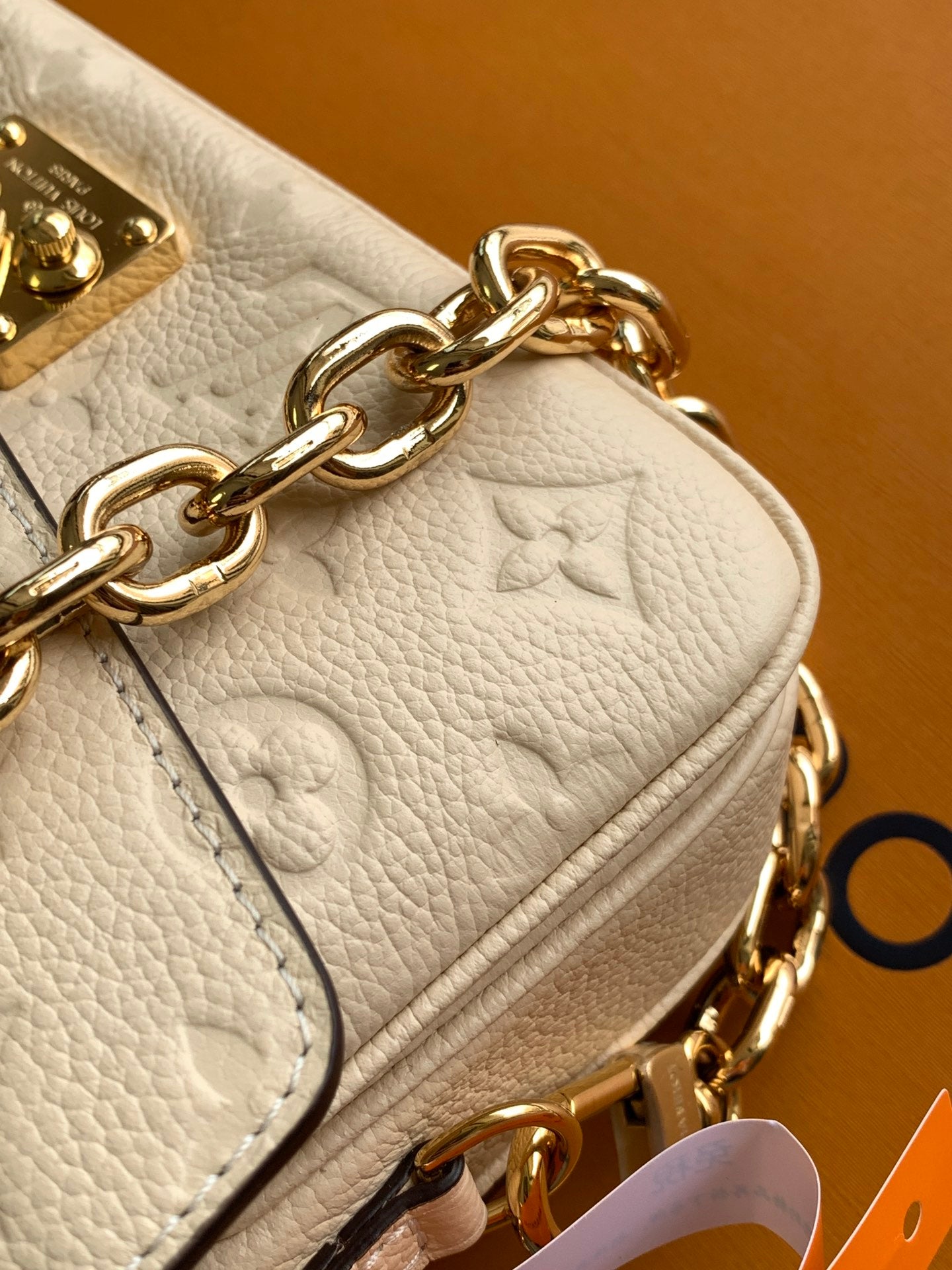 Compact Crossbody Satchel East West M22942