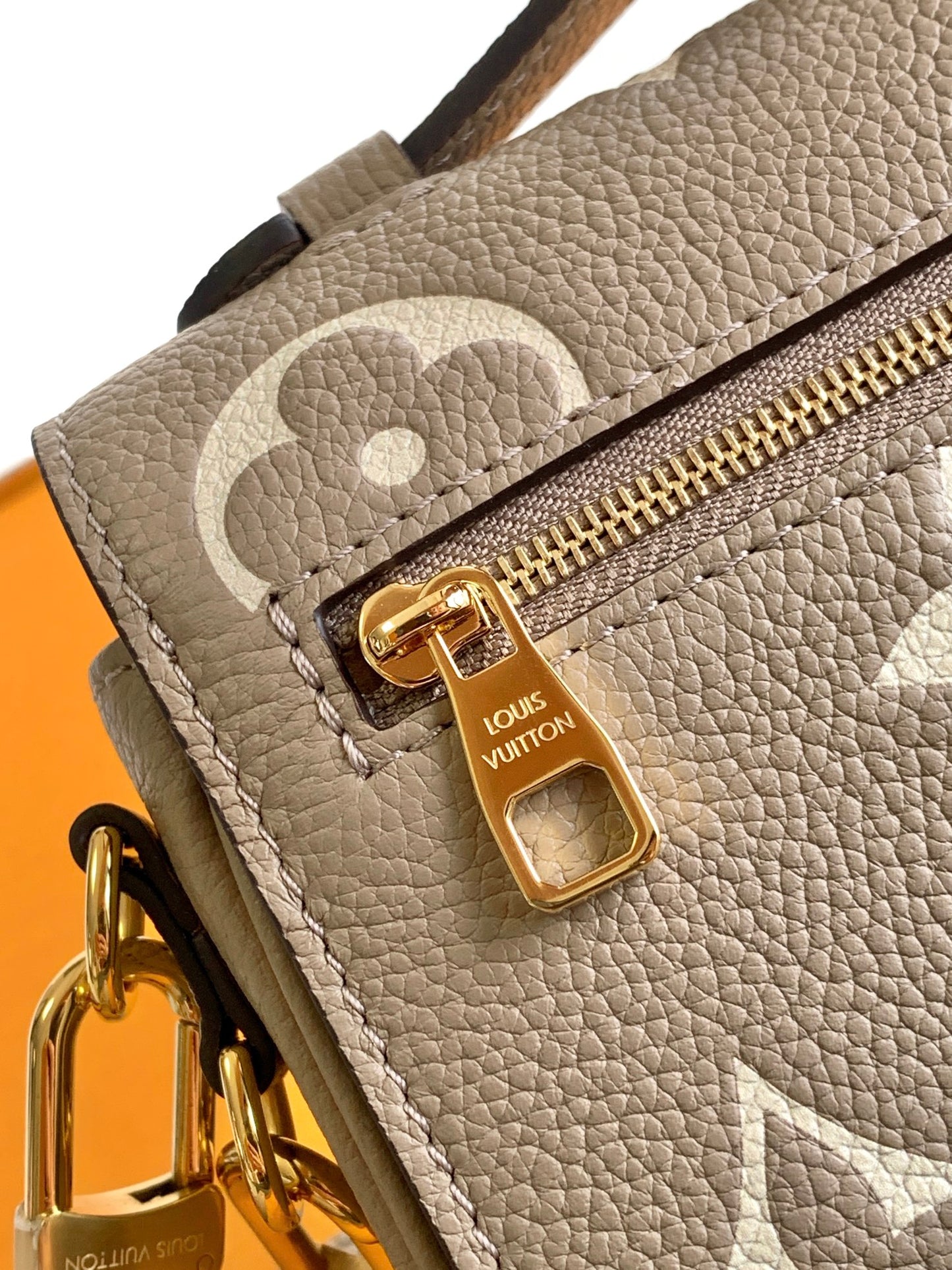Compact Crossbody Satchel East West M23081