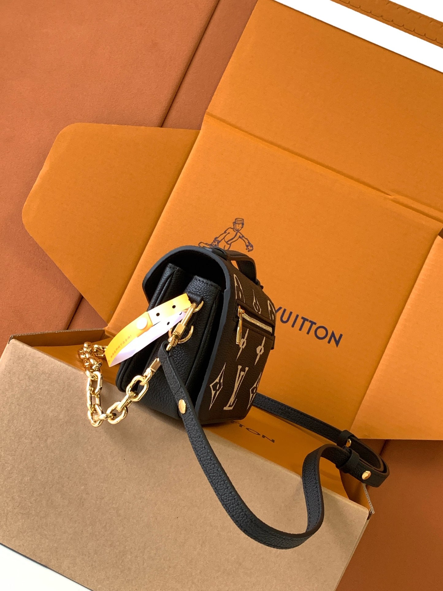 Compact Crossbody Satchel East West M46596