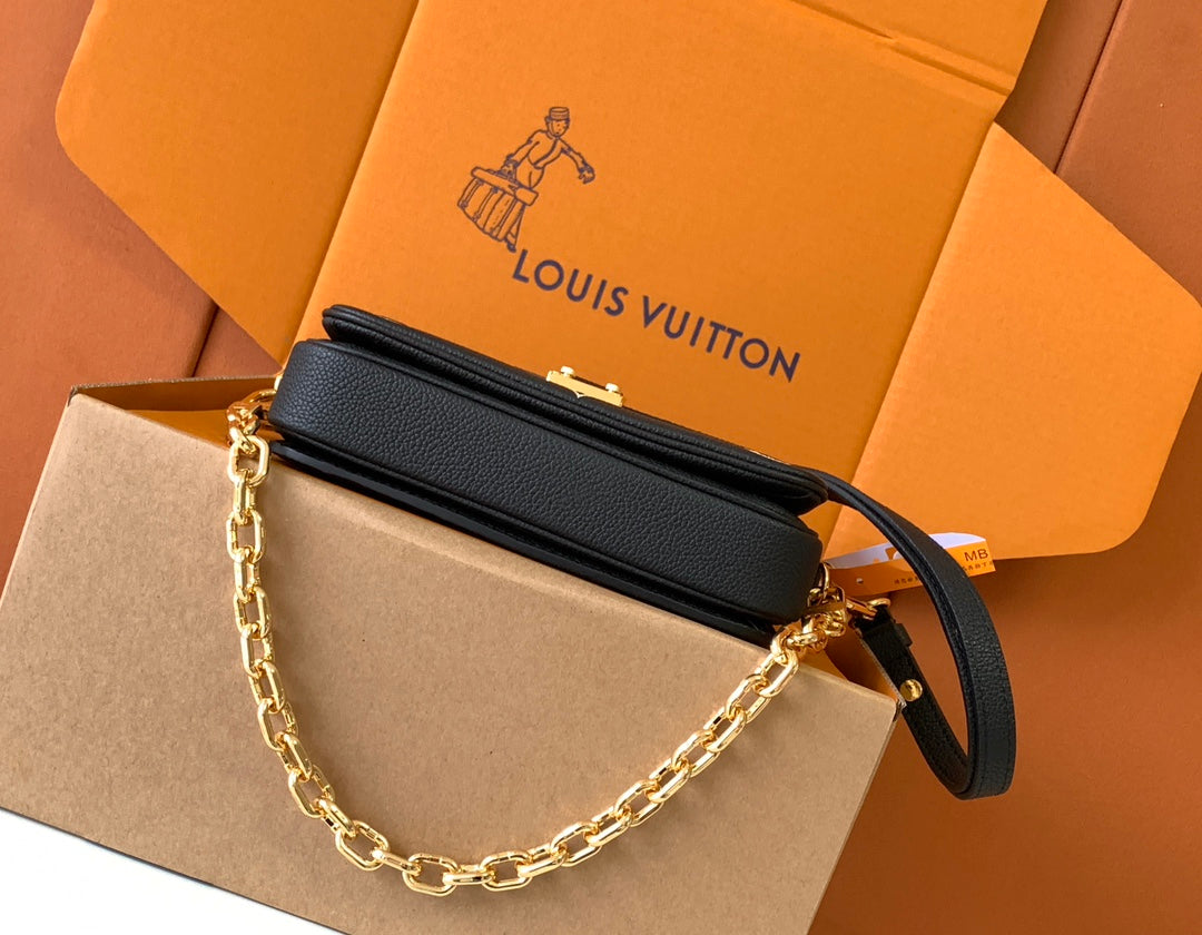 Compact Crossbody Satchel East West M46596