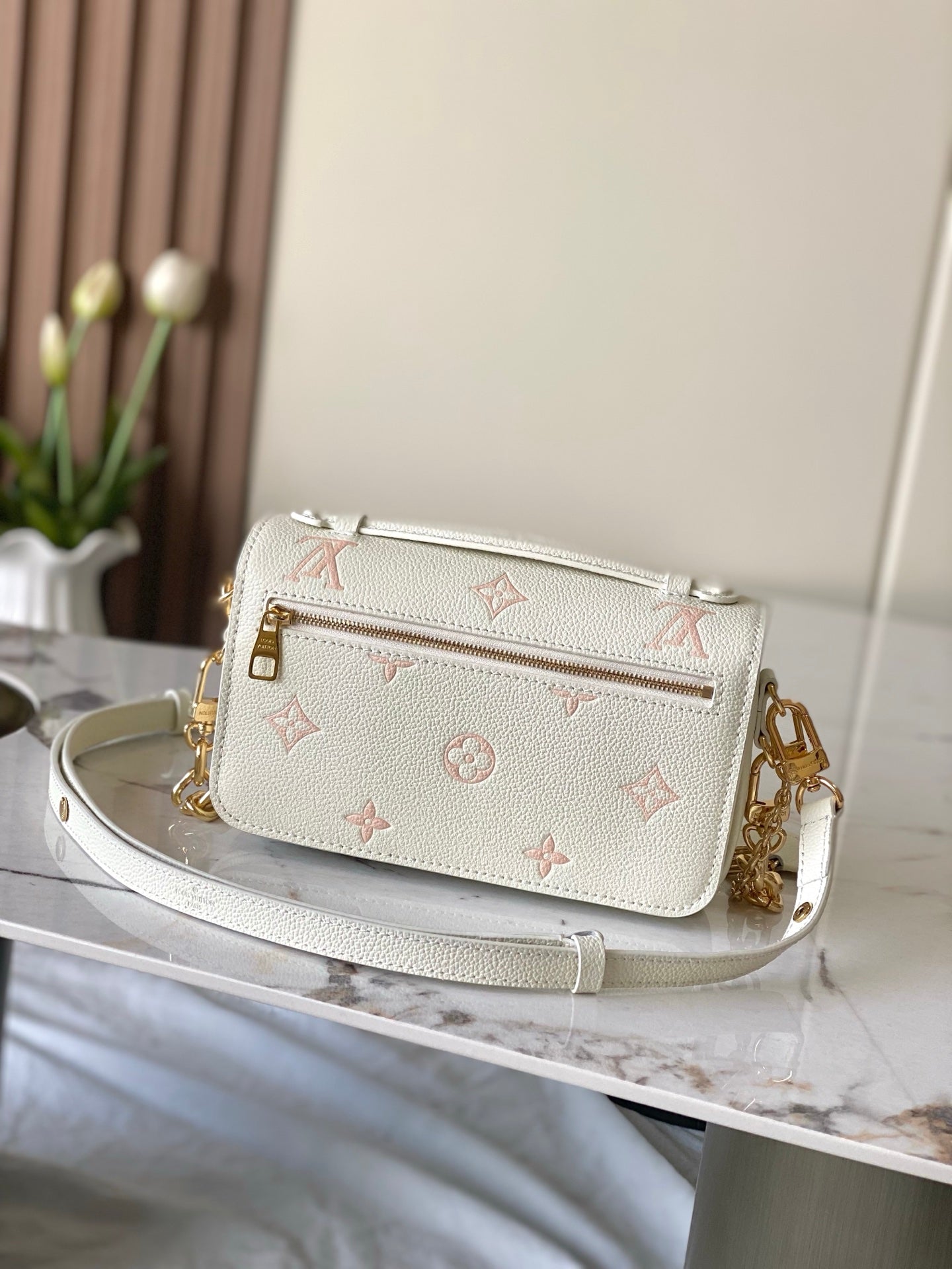 Compact Crossbody Satchel East West M27575