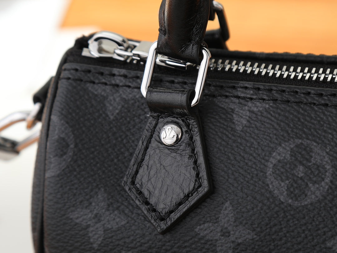 Nano Boston Bag M26573