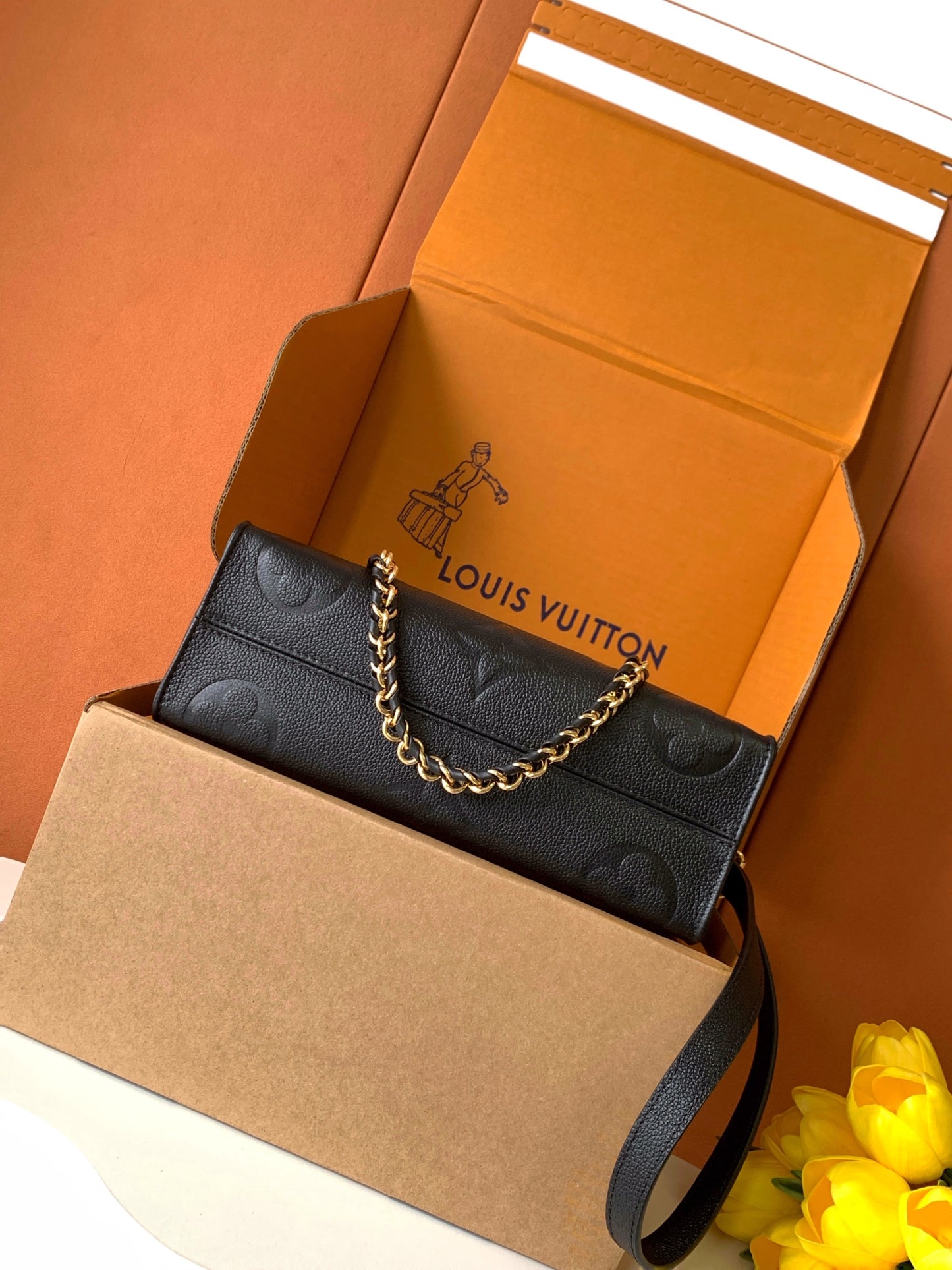 Structured Tote Bag East West M23640