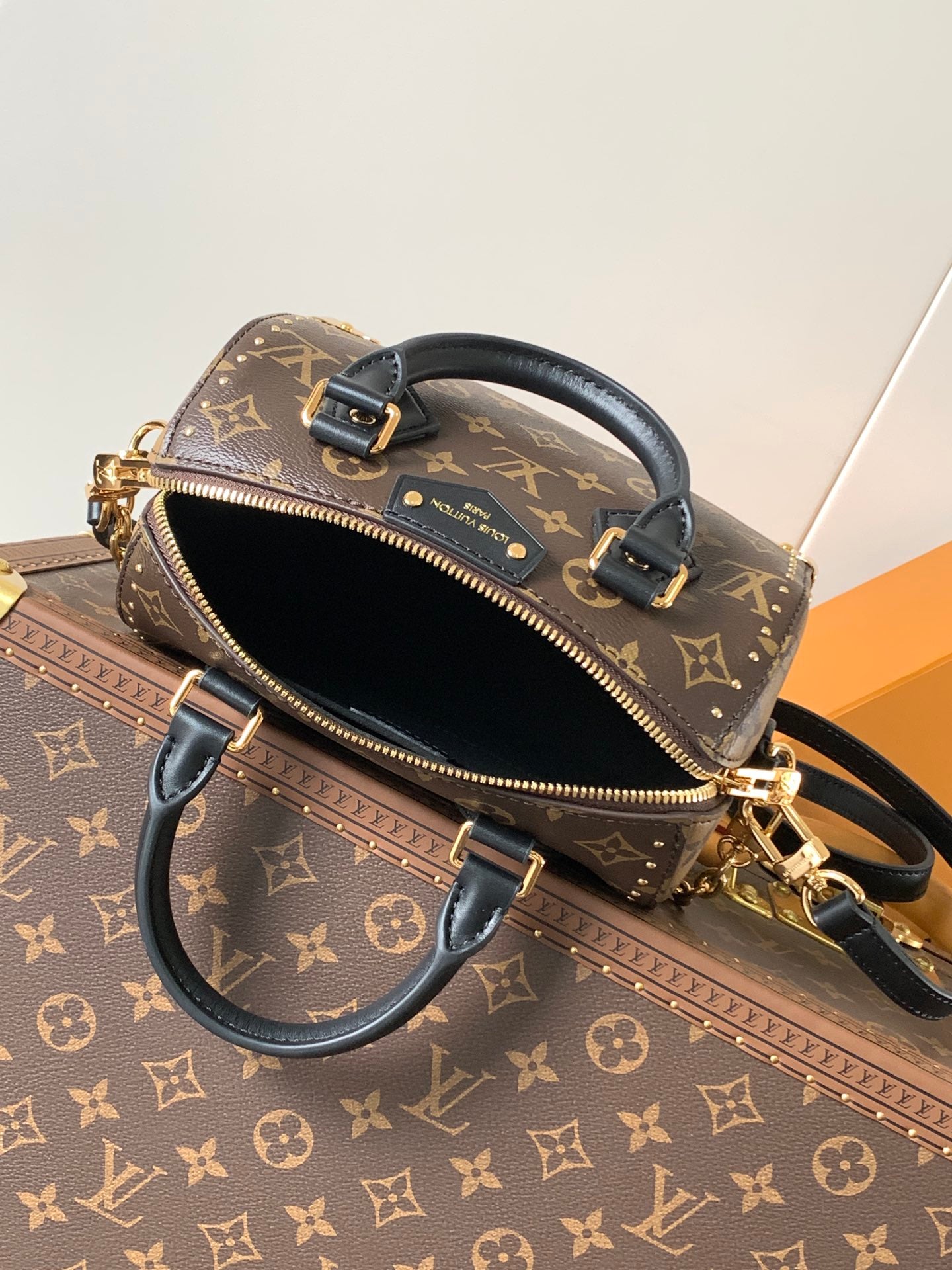 Boston Trunk Bag 20 M13146