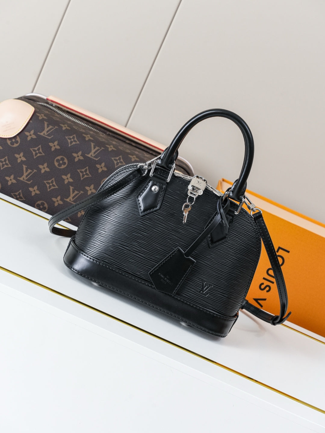 Dome Bag BB M24645