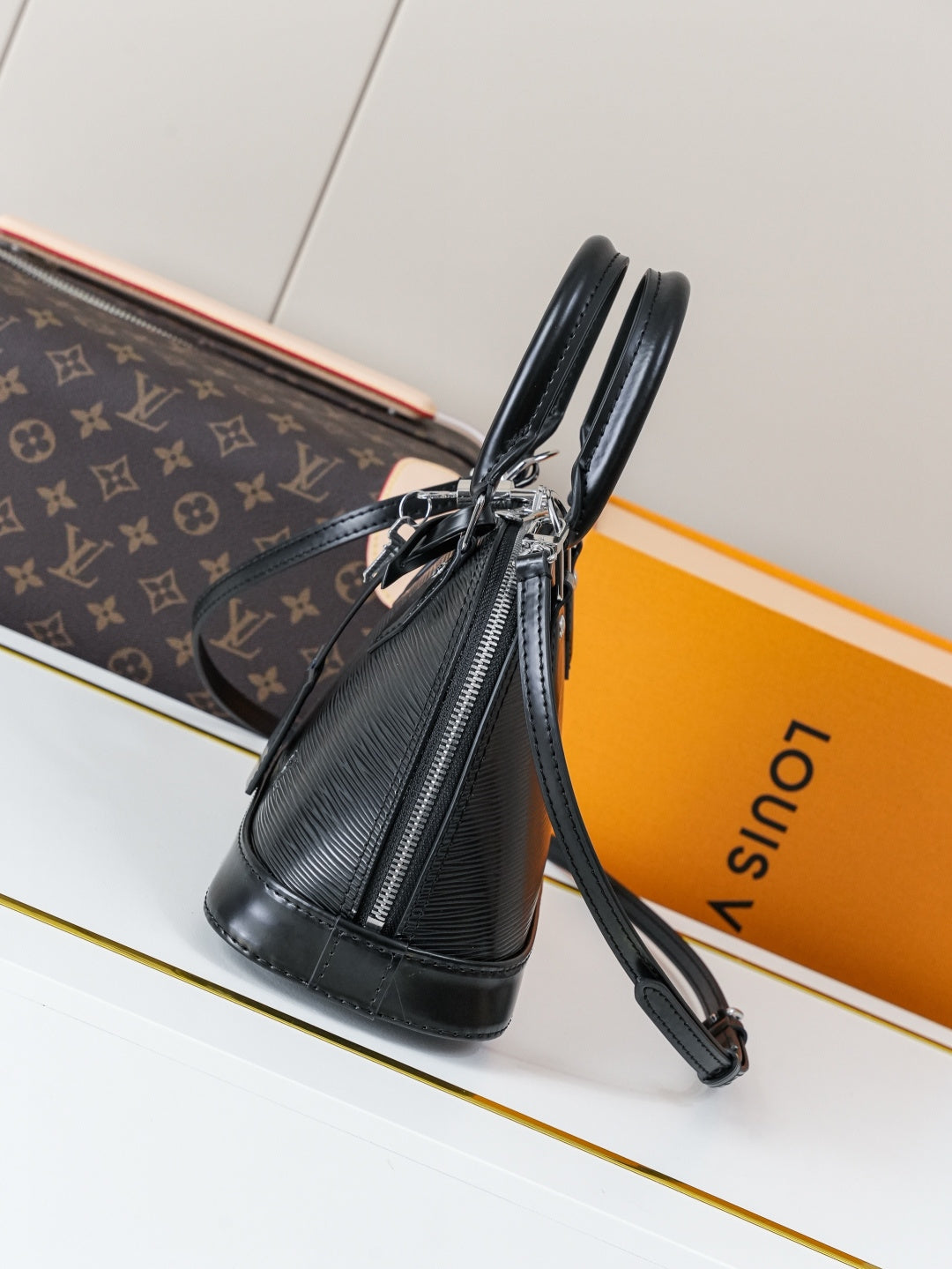 Dome Bag BB M24645