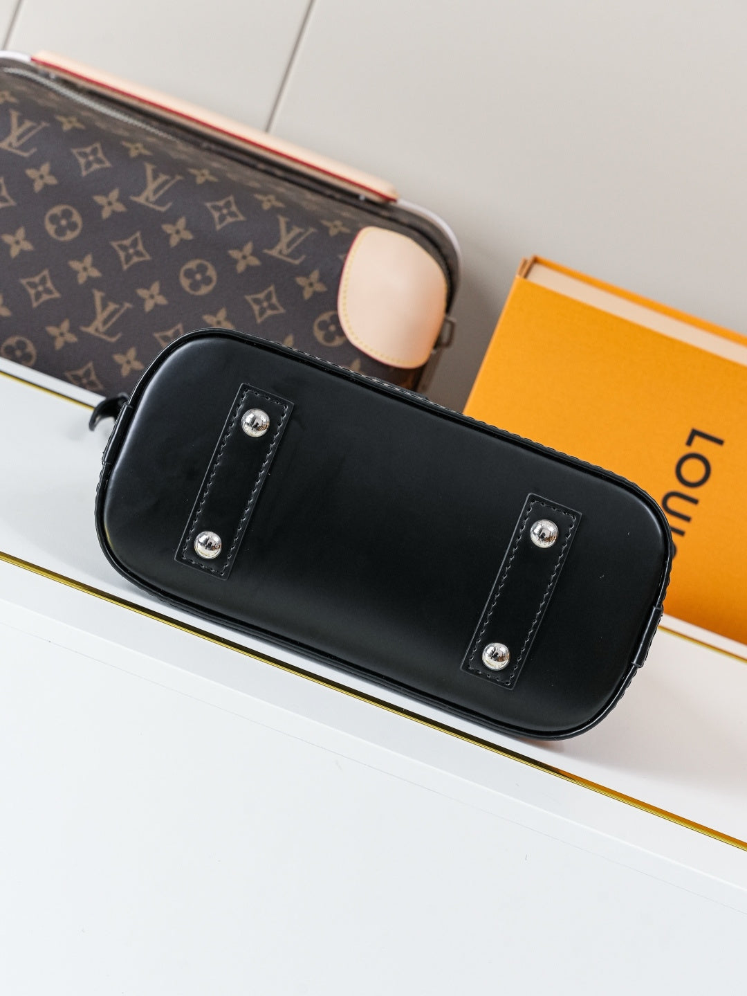 Dome Bag BB M24645