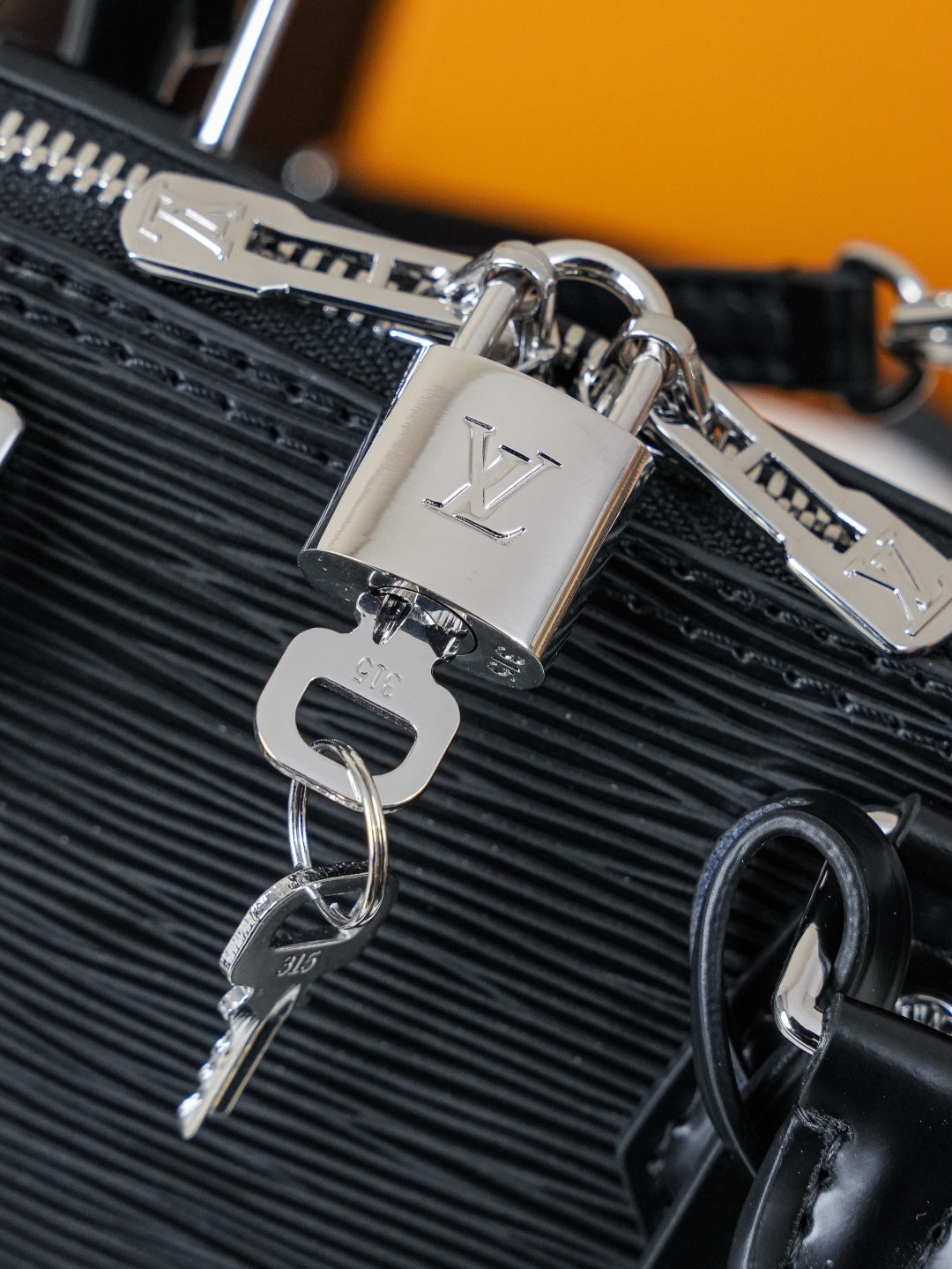 Dome Bag BB M24645