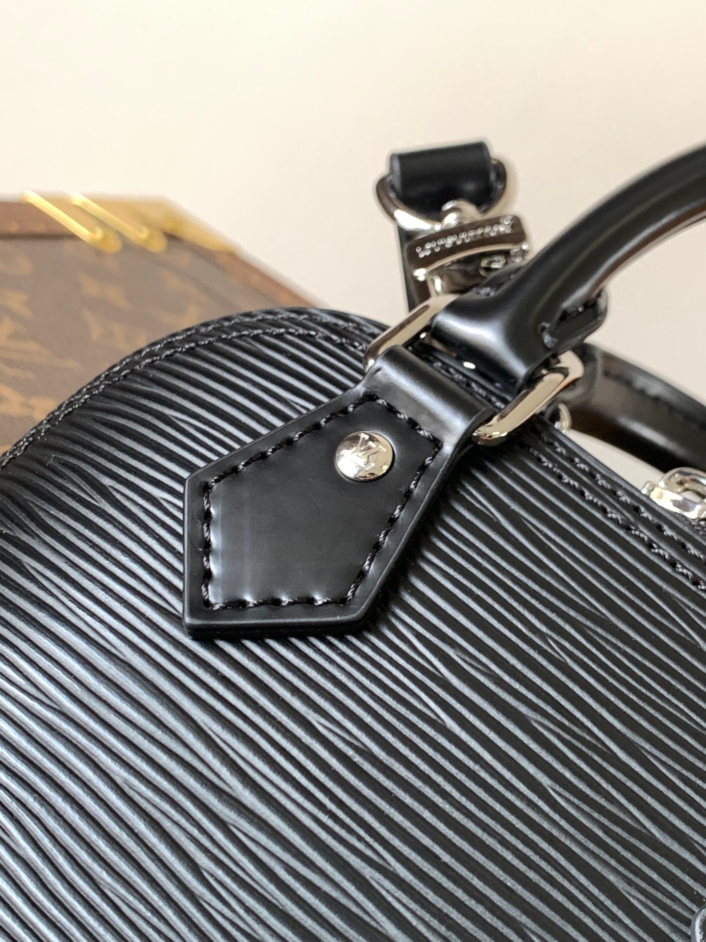 Dome Bag Nano M81945