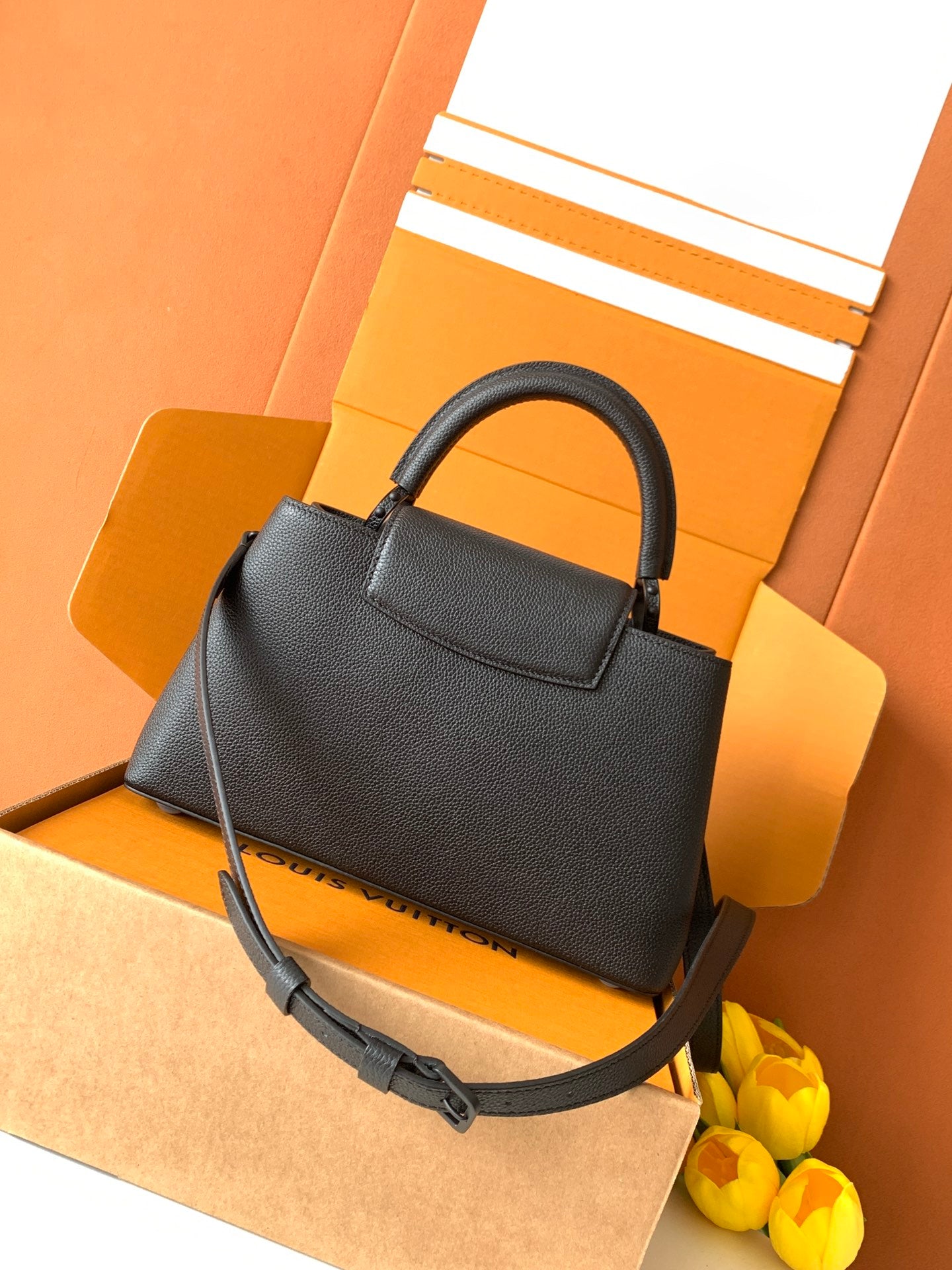 Top Handle Bag MM M23947