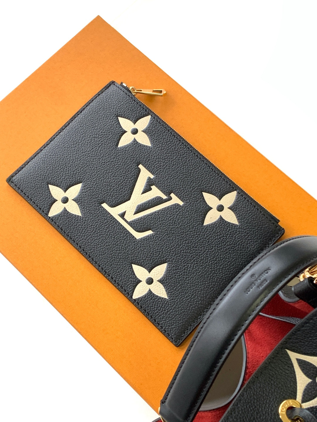 Bucket Bag MM M45497