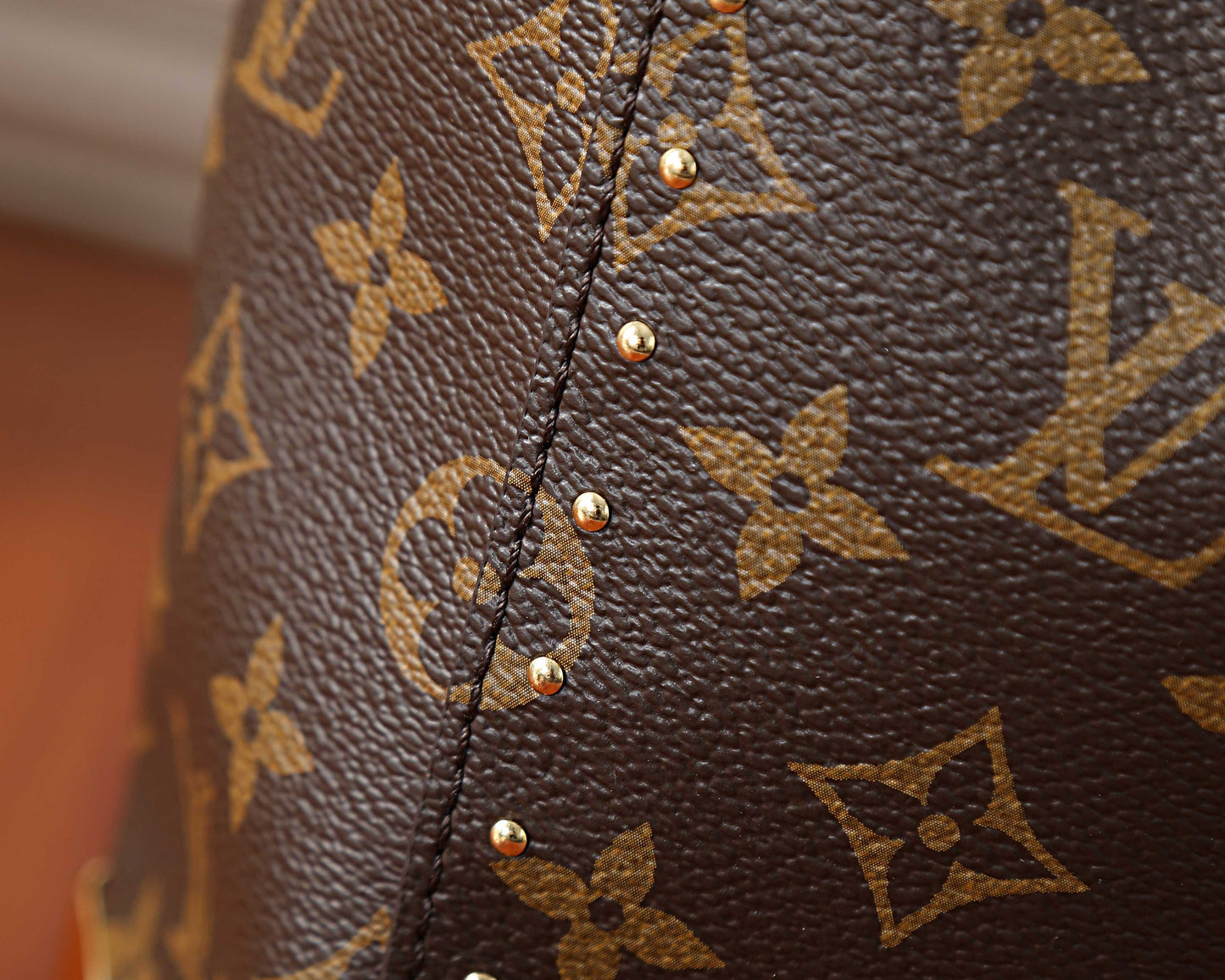 Bucket Bag Trunk M28515