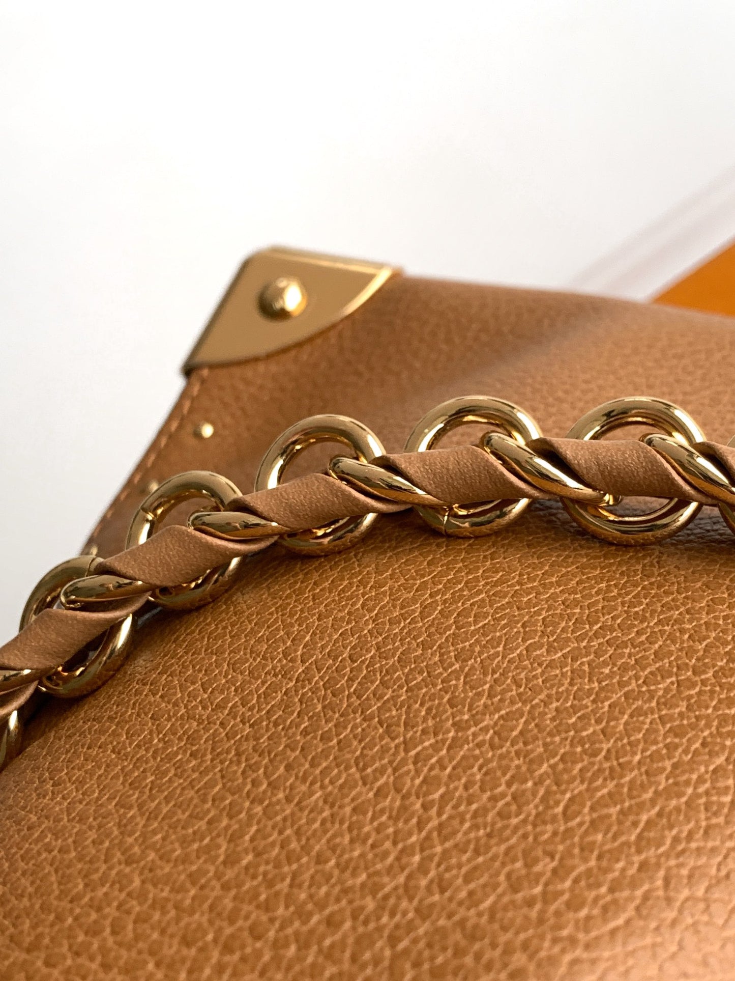 Bucket Bag Trunk M29131