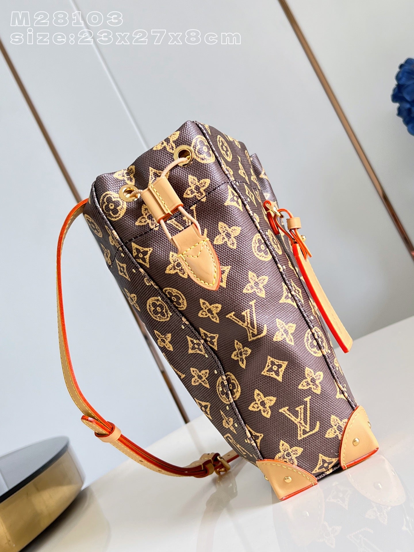 Bucket Bag Trunk M28103