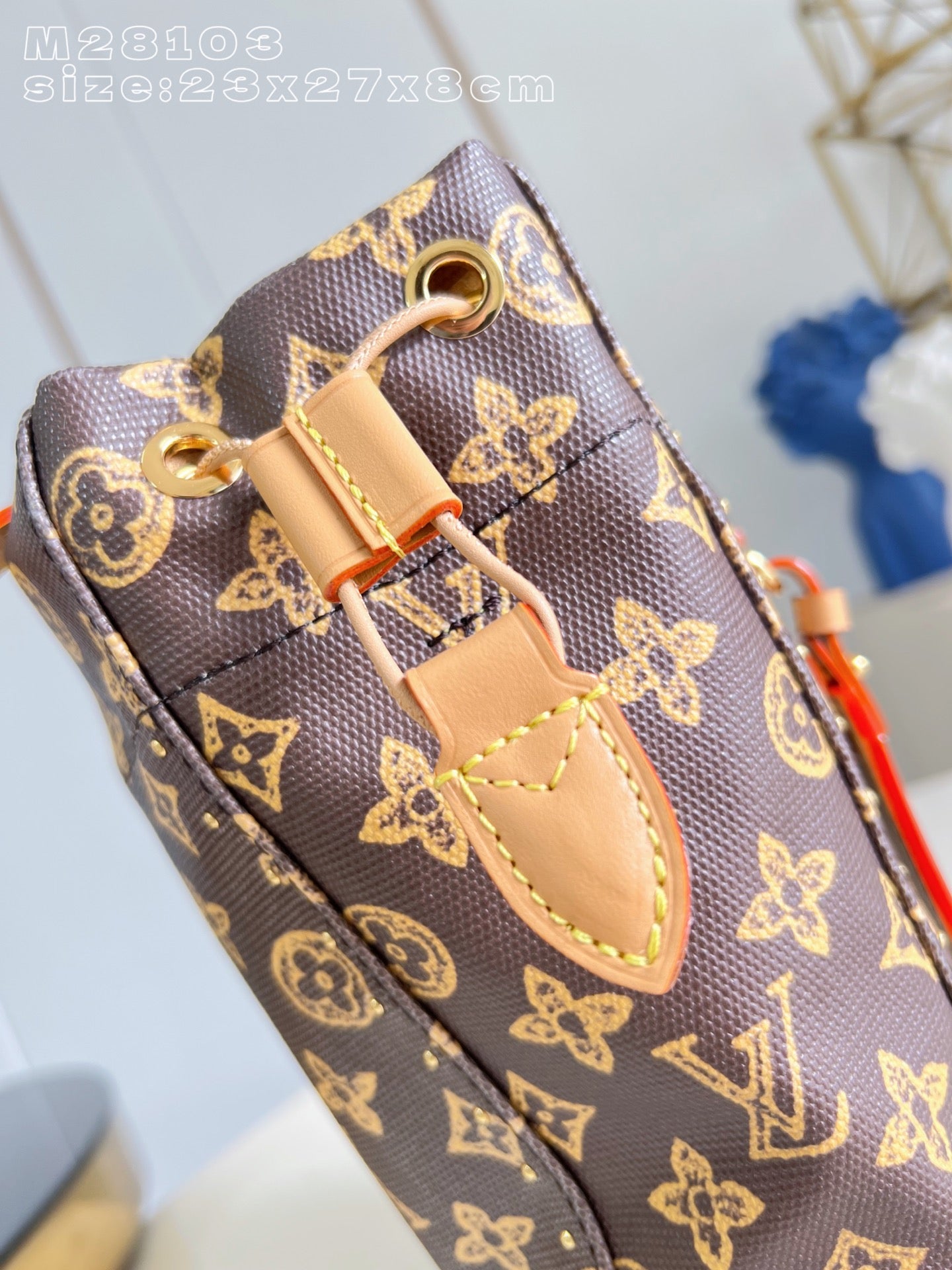 Bucket Bag Trunk M28103