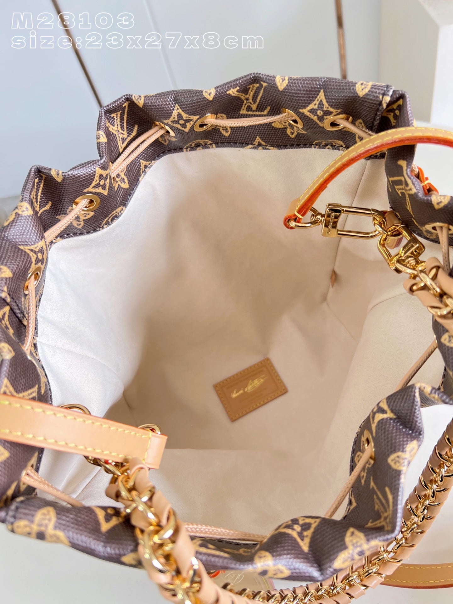 Bucket Bag Trunk M28103