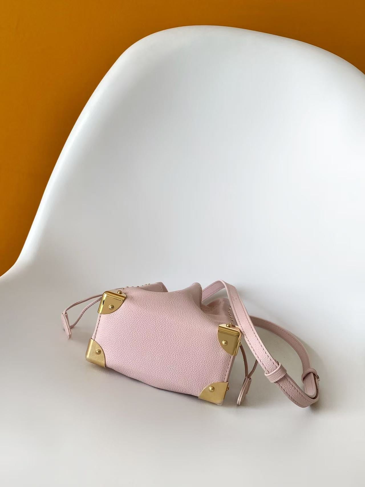 Bucket Bag Nano Trunk M2A067